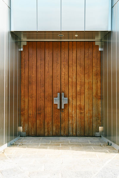 20080204-tkyc_door.jpg