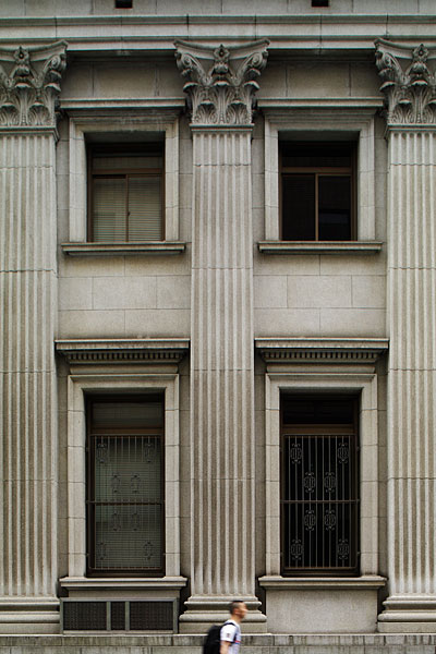 20110626-hrg_facade.jpg